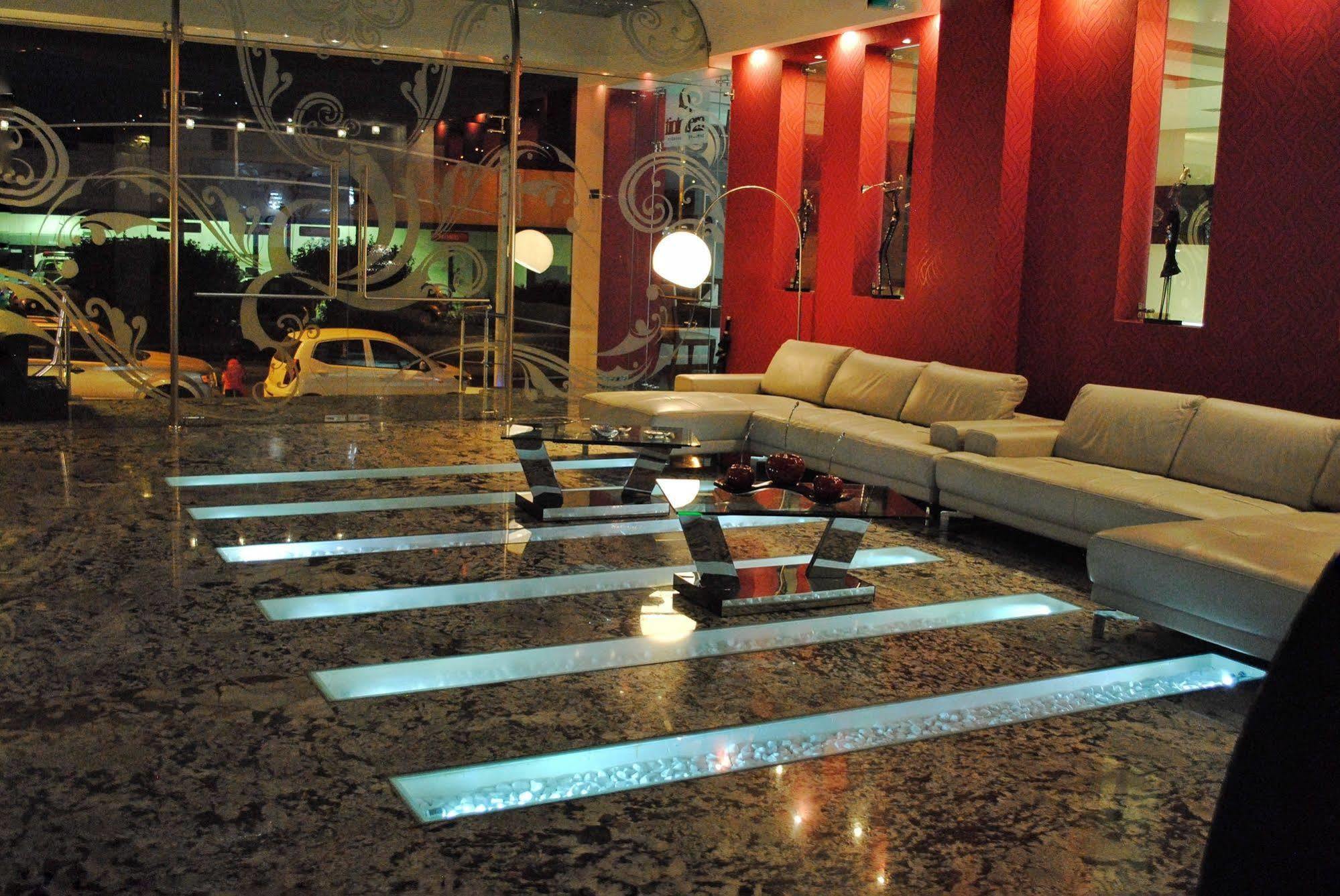 Casben Hotel Loja Bagian luar foto