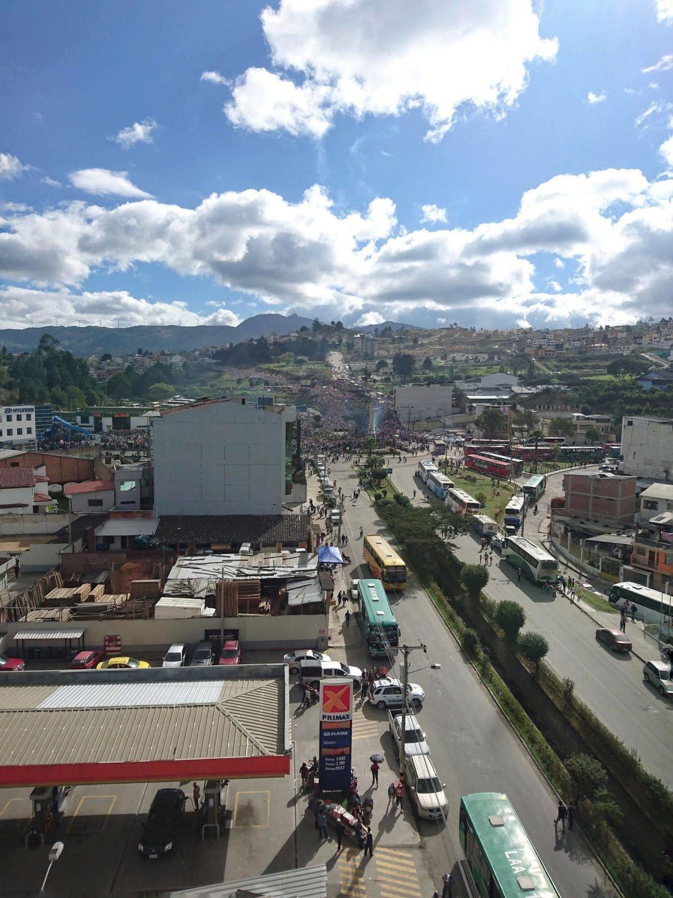 Casben Hotel Loja Bagian luar foto