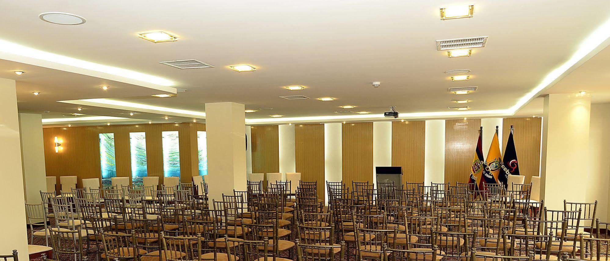 Casben Hotel Loja Bagian luar foto